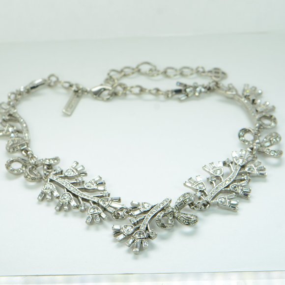 Oscar de la Renta Baguette Crystal Silver Necklace - Picture 4 of 8